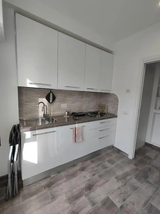 شقة White & Wood House In روما