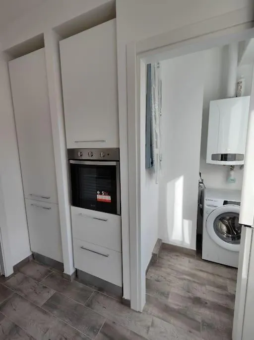 شقة White & Wood House In روما 0*,  إيطاليا