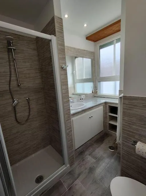 شقة White & Wood House In روما إيطاليا